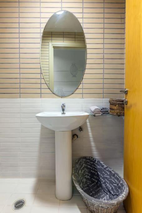 Downtown Spacious Loft Apartment Just 3 Minutes From City Centre Heraklion Zewnętrze zdjęcie